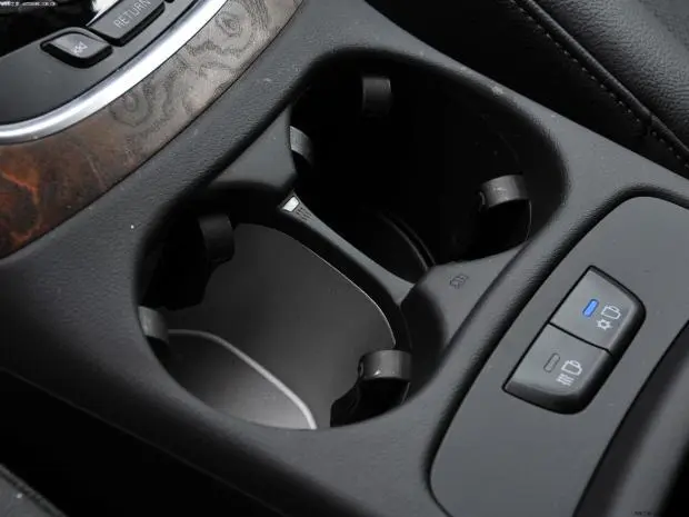 Process requirements for injection molding parameters of automobile cup holders